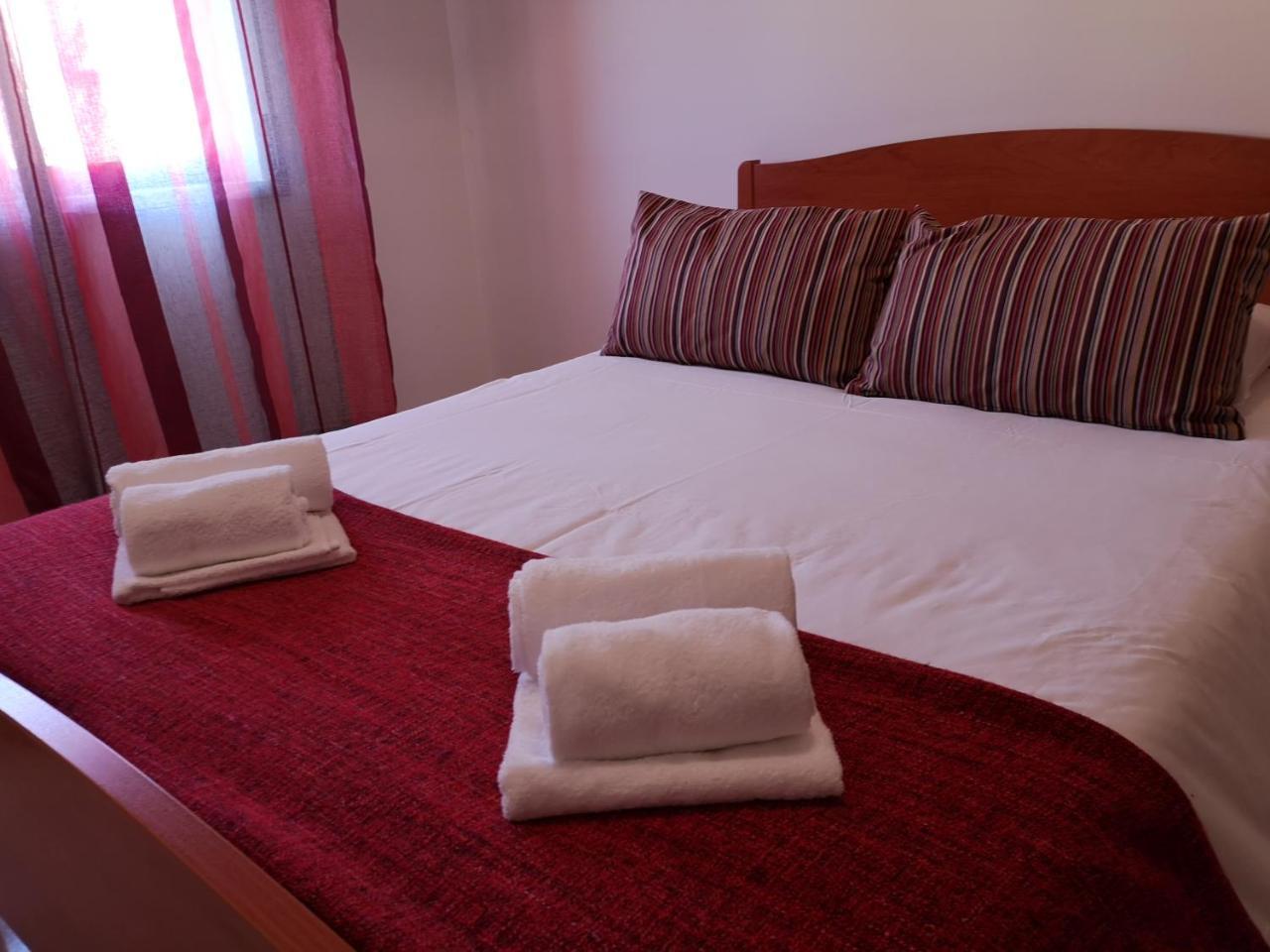 Pro Touristic Peniche Surf & Beach Apartment Bagian luar foto