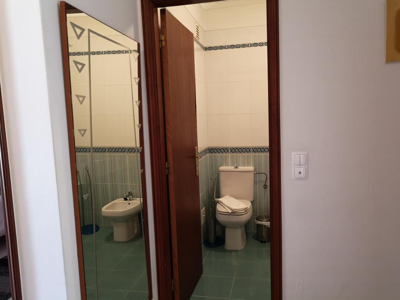 Pro Touristic Peniche Surf & Beach Apartment Bagian luar foto