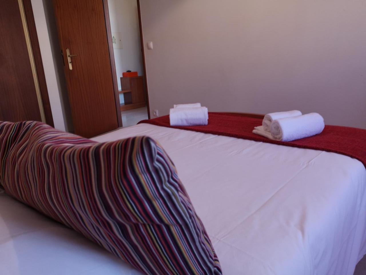 Pro Touristic Peniche Surf & Beach Apartment Bagian luar foto